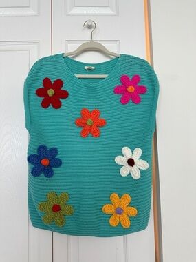 BIBI KNIT CROTCHET FLOWER VEST SIZE MEDIUM